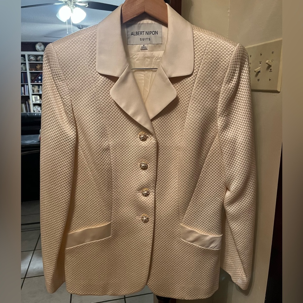 Womens Vintage Albert Nipon Suit Ivory Cream 2 piece blazer skirt Size 6